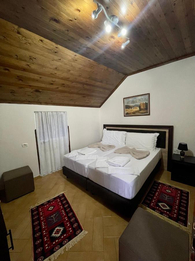 --Hotel Deal-- Rooms With Castle View Крує Екстер'єр фото