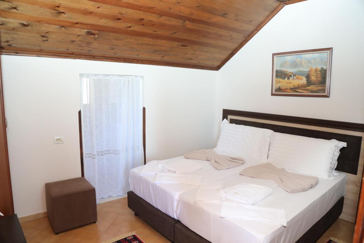 --Hotel Deal-- Rooms With Castle View Крує Екстер'єр фото