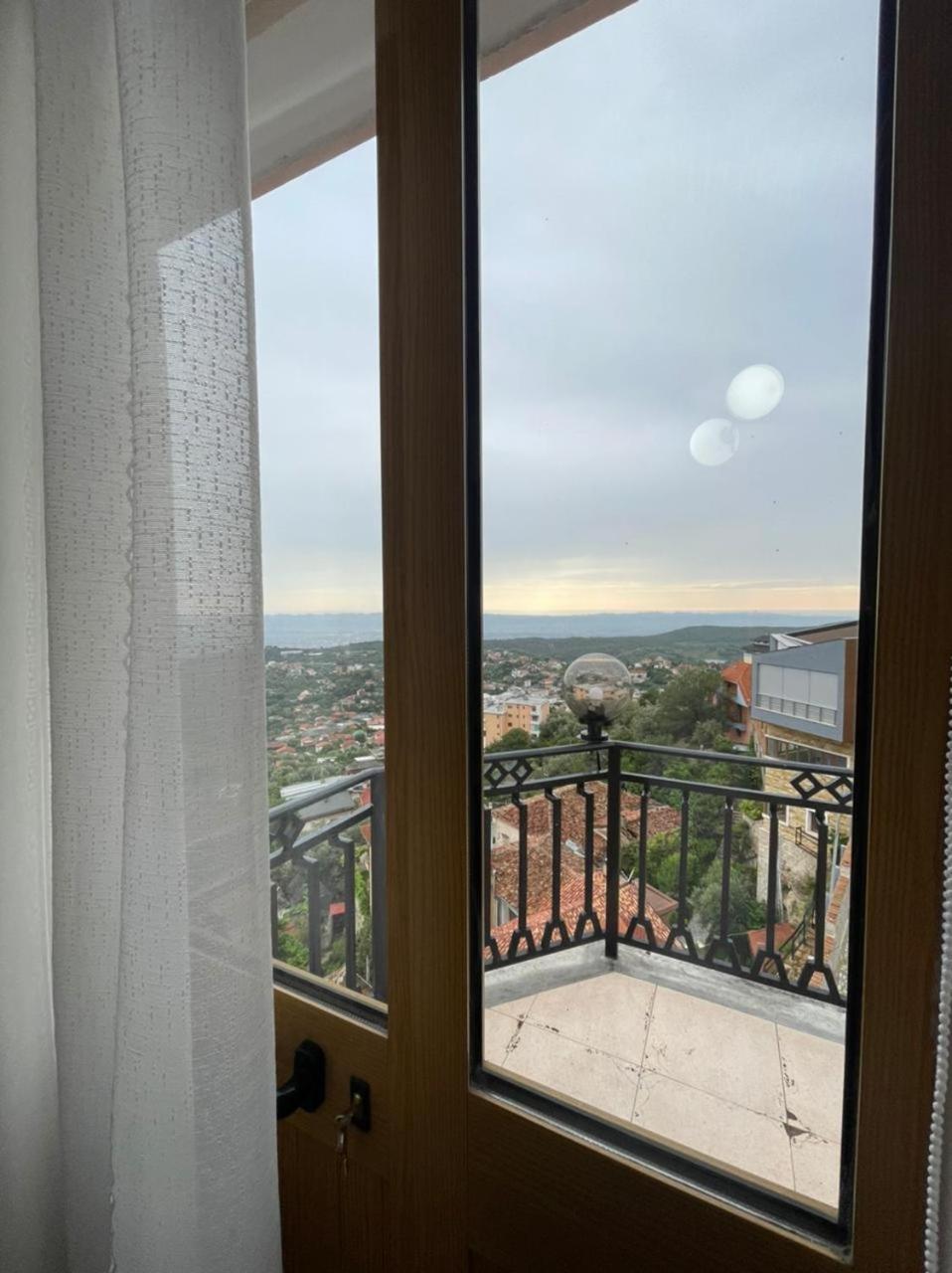 --Hotel Deal-- Rooms With Castle View Крує Екстер'єр фото