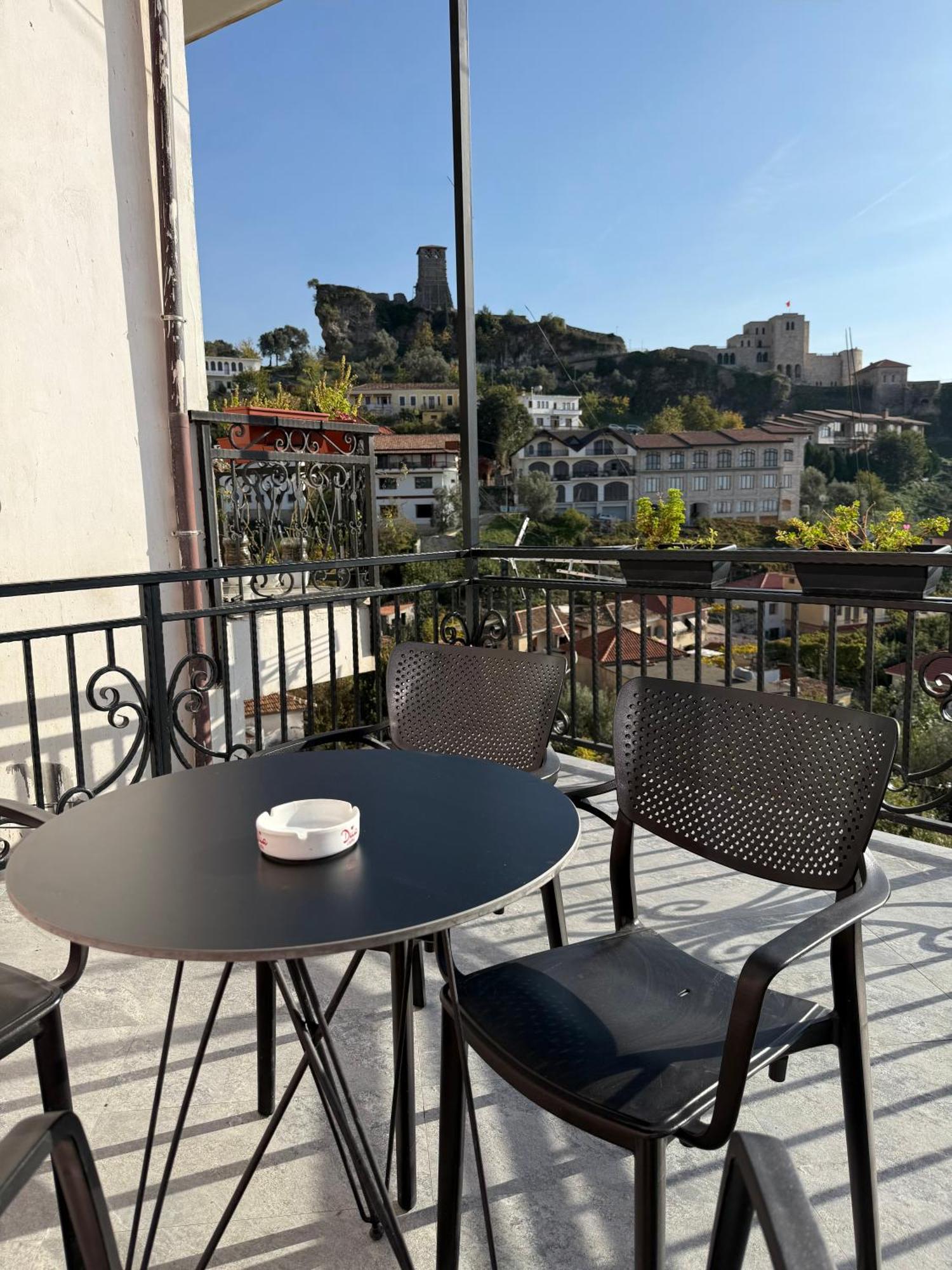 --Hotel Deal-- Rooms With Castle View Крує Екстер'єр фото